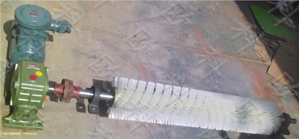 滚筒清扫器 电动滚刷清扫器 锤刮板式清扫器厂家直销