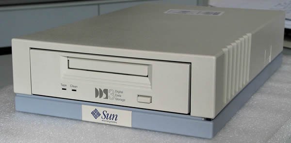 SUN外置磁带机DDS3SG-XTAP4mm-011A特价！