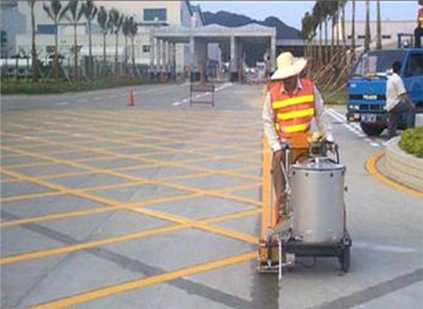 供应深圳道路热熔划线、停车场车位划线-中路达划线施工
