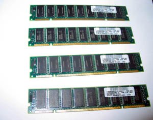 IBMRS6000小型机内存 4121 07L9758特价！