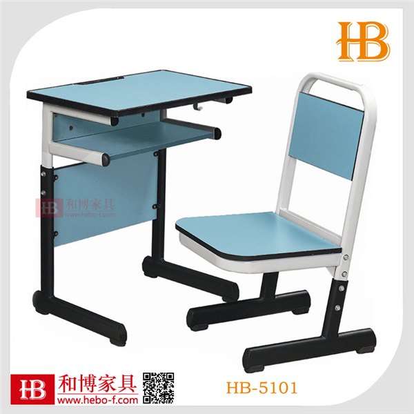 学生课桌椅 学校单柱课桌 和博家具课桌椅厂家直销
