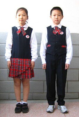 广州批发采购男式T恤  东莞幼儿园校服服装厂