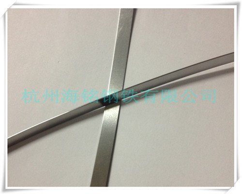带钢分条 不锈钢带精密分条，特色：薄/窄/高精度 