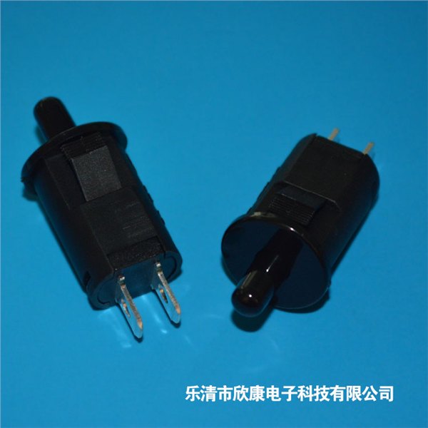 生产厂家供应高品质手电筒按钮开关XC03I1中部开关
