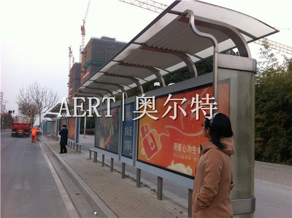 大型广告公交站台定制