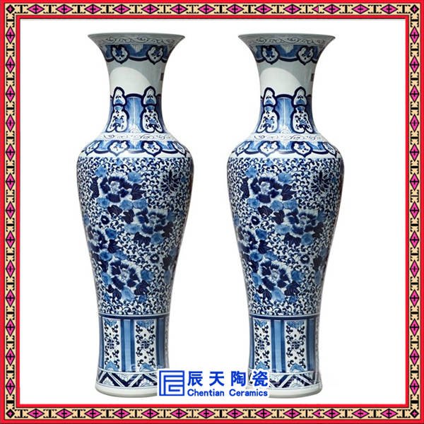 青花缠枝莲大花瓶     乔迁礼品大花瓶