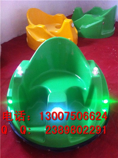 山西双人飞碟碰碰车生产厂家|郑州市华泰游乐设备