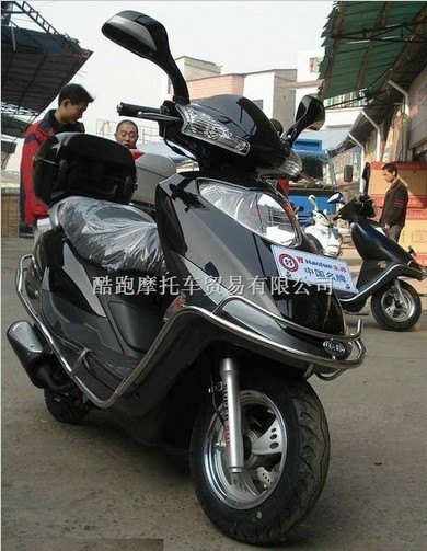 供应豪爵天鹰HJ125T-16 女装踏板车