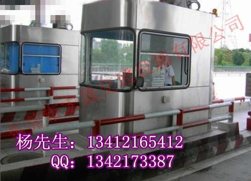 广东公路收费亭前视窗采用的是什么玻璃，为什么？