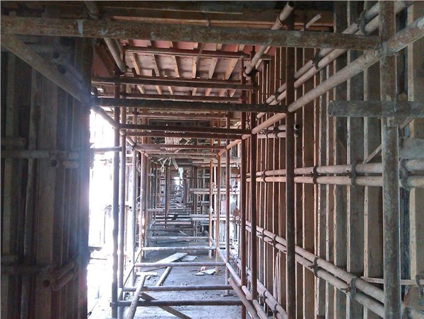 上海金纬机械PVC塑钢建筑模板生产线           