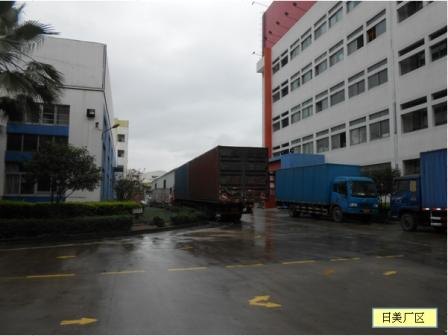 专业灯箱运输、仓库出租托管、24小时视频监控，可随意租赁