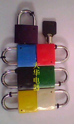 一钥匙开多把锁的电力锁，德利牌电力表箱