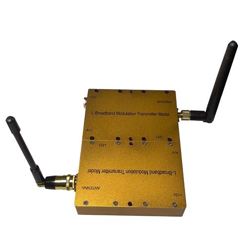 小体积2.4G转1.2G模拟8W中转器_PZD-F002