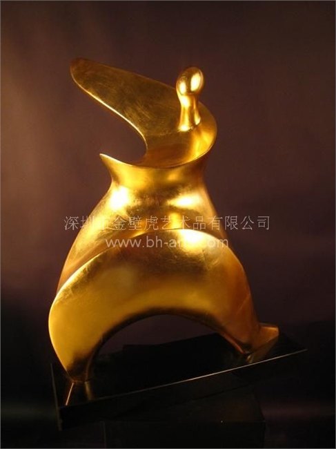深圳壁虎雕塑艺术品公司供应树脂太极贴金抽象摆件工艺品来图加工 