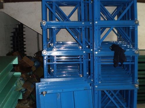 福永带天车模具架_标准型带天车模具架图_富新源