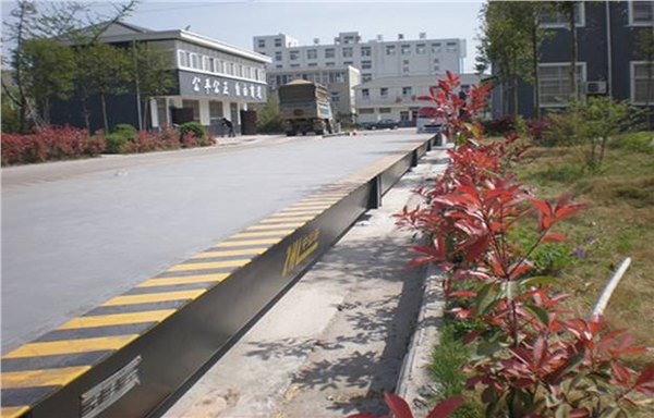 数字汽车衡3m*12m（三节秤台）-120t