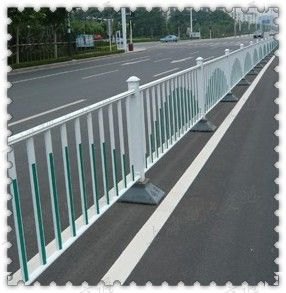 为您推荐优质锌钢道路护栏生产厂家 拓达护栏