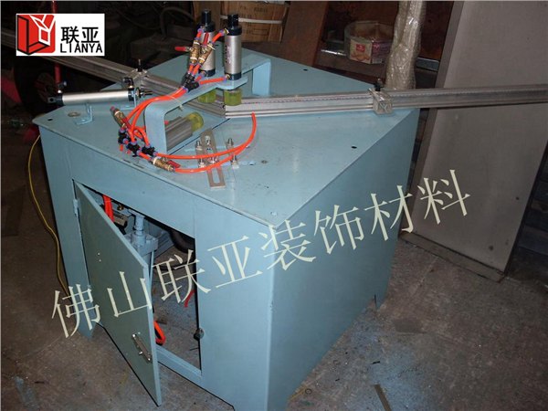 北安五大连池肇东单头45度铝材切角机铝材切割机门窗铝材切角机