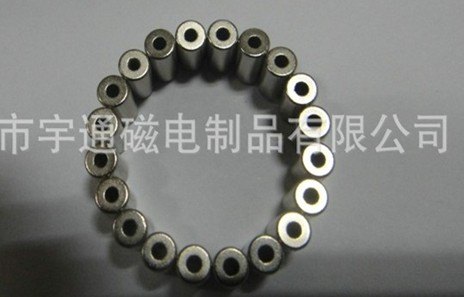 优质带孔磁铁