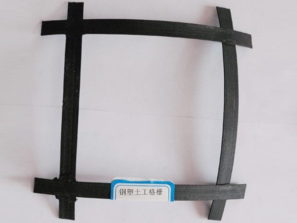 特价啦！河南钢塑土工格栅生产厂家