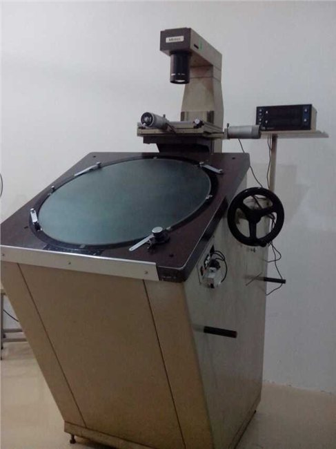 苏州，昆山，吴江低价出售二手日本三丰PV-600A投影仪及维修