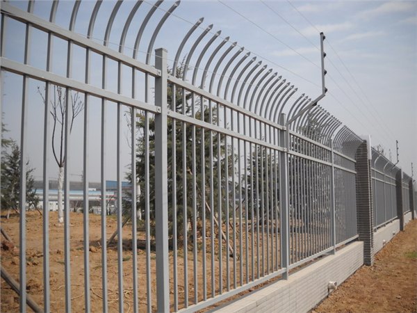 玥池厂区围栏给力产品，厂区围栏价格优惠非诚勿扰