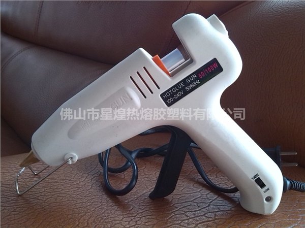 广东胶枪 60-100瓦白色热熔胶枪 胶条批发