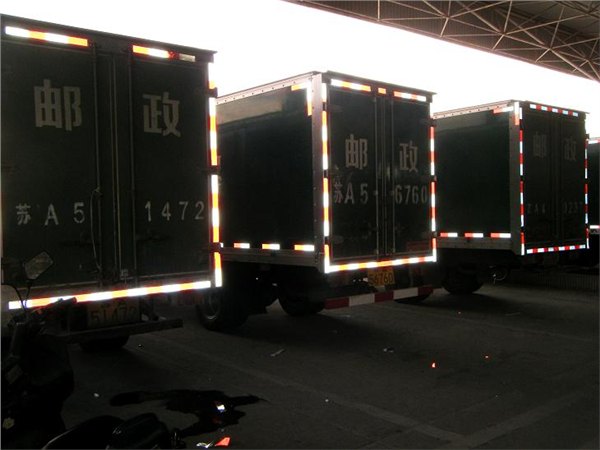 山东夜光膜材料厂家直销，完美打造出车身风景线