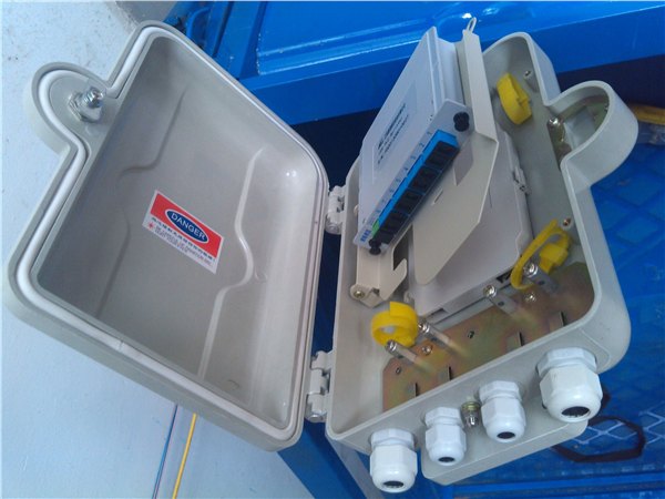 SMC[报价}1分8光分路器箱