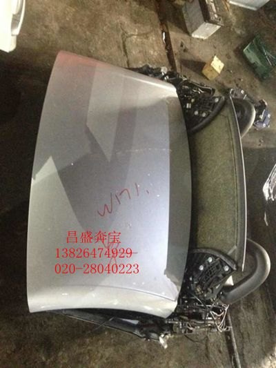 奔驰171尾盖，171跑车带折叠尾盖，171配件，171拆车件