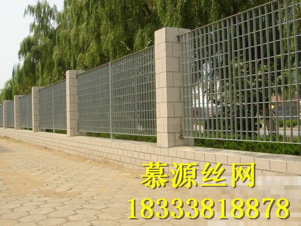 门路格栅 围栏专用钢格板之山东黄县厂家直销
