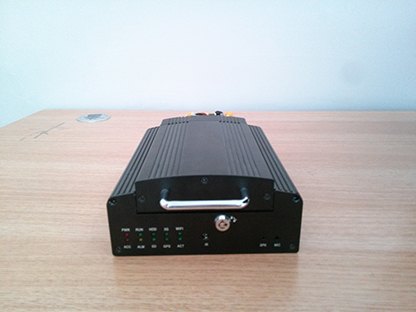 最新车载实时监控报站调度一体机，最新3G车载视频实时监控机