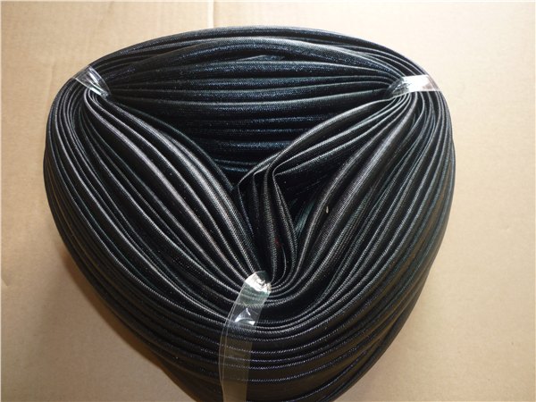供应4000V黑色纤维管，4000V黑色自熄管，4000V黑色玻纤管