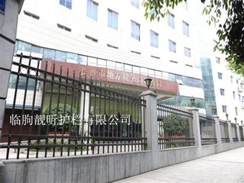 云南护栏_靓昕护栏_锌钢护栏
