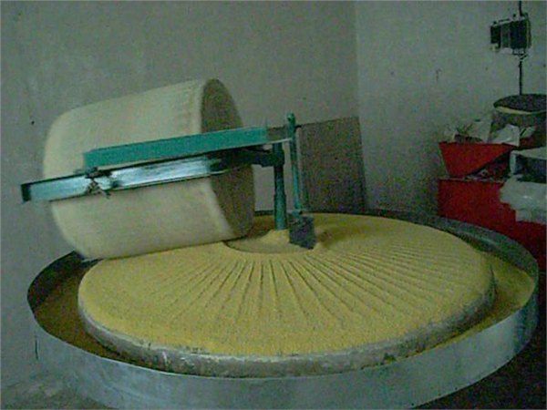 电动石碾_巩义市新中大作坊石磨城