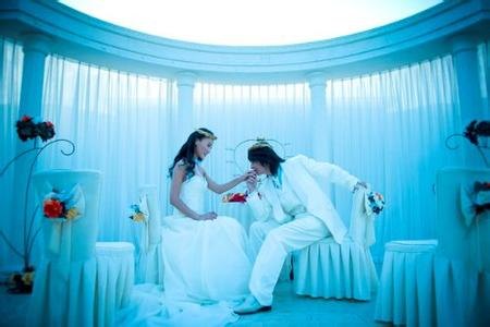 在求婚方式上彰显浪漫