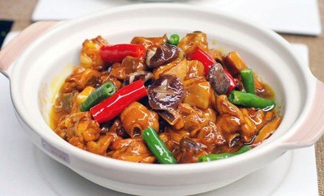 正宗美味加盟就选黄焖鸡，河南黄焖鸡米饭加盟店，健