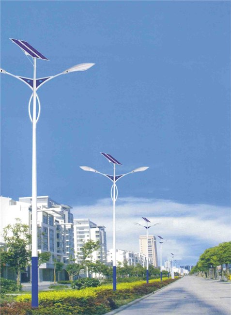 【奔跑吧兄弟】太阳能路灯厂家 太阳能路灯价格