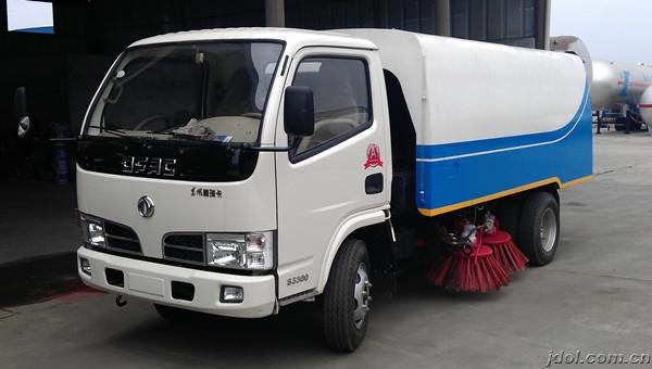 专汽之都供应东风扫路车