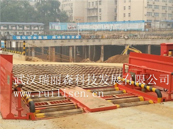 工地洗车机让我们能够自由大胆的呼吸