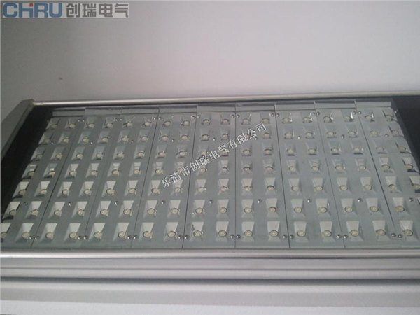 防爆灯130W泛光灯参数 