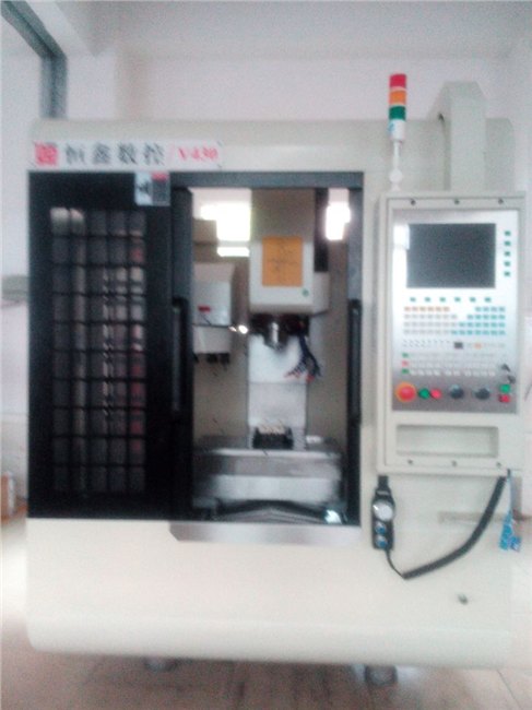 东莞小型数控加工中心v430