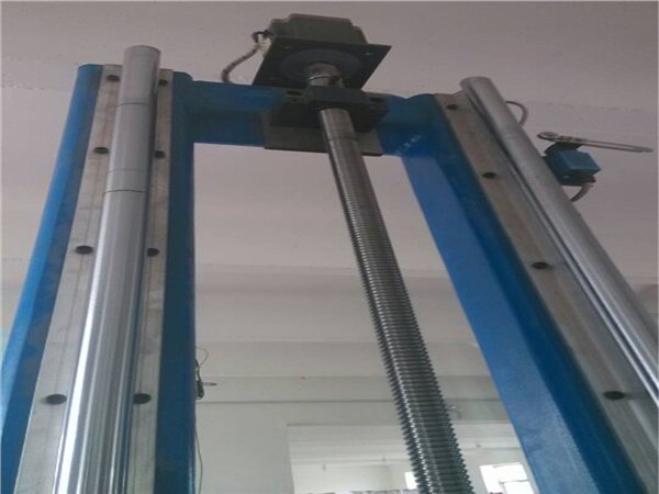 河北泡沫切割机价格，河北泡沫切割机主机组成