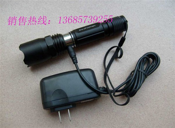 GAD202LED强光手电筒/可视射程800M