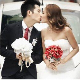 新娘婚纱款式 婚礼当天我才是主角