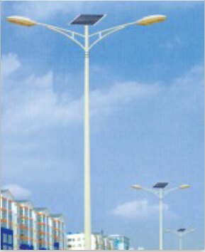 黑龙江太阳能路灯价格直销厂家图片