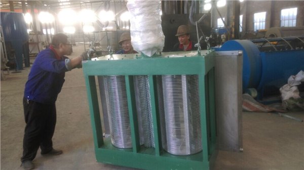粉碎型格栅在污水处理系统起着至关重要的作用
