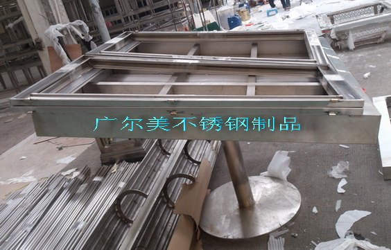 不锈钢户外宣传栏  地铁站不锈钢广告栏加工