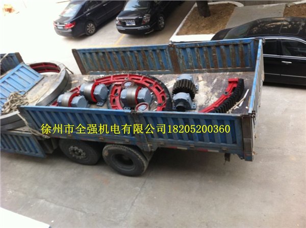 徐州全强2.2米烘干机齿轮，轮带，托轮装车发往合肥