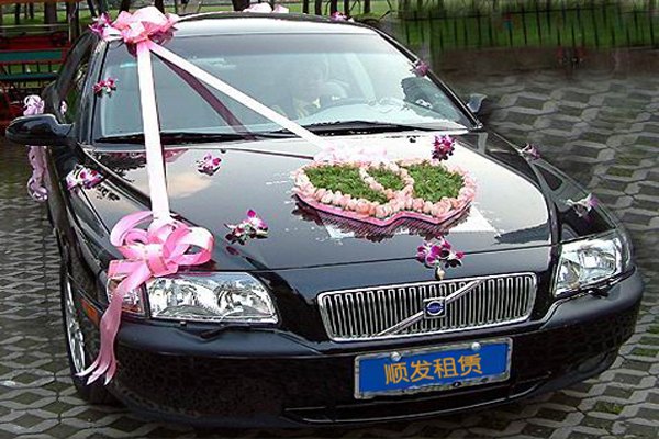 济南租车公司，专业旅游包车，婚庆用车，口碑好，信